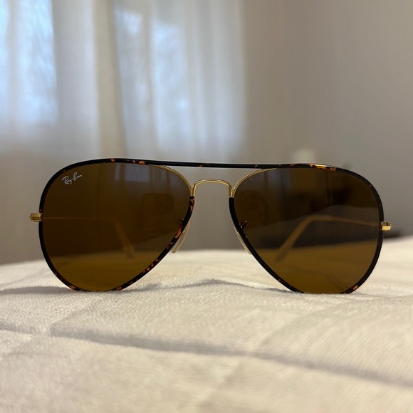 Ray-Ban Accessories - Ray Ban aviator glasses